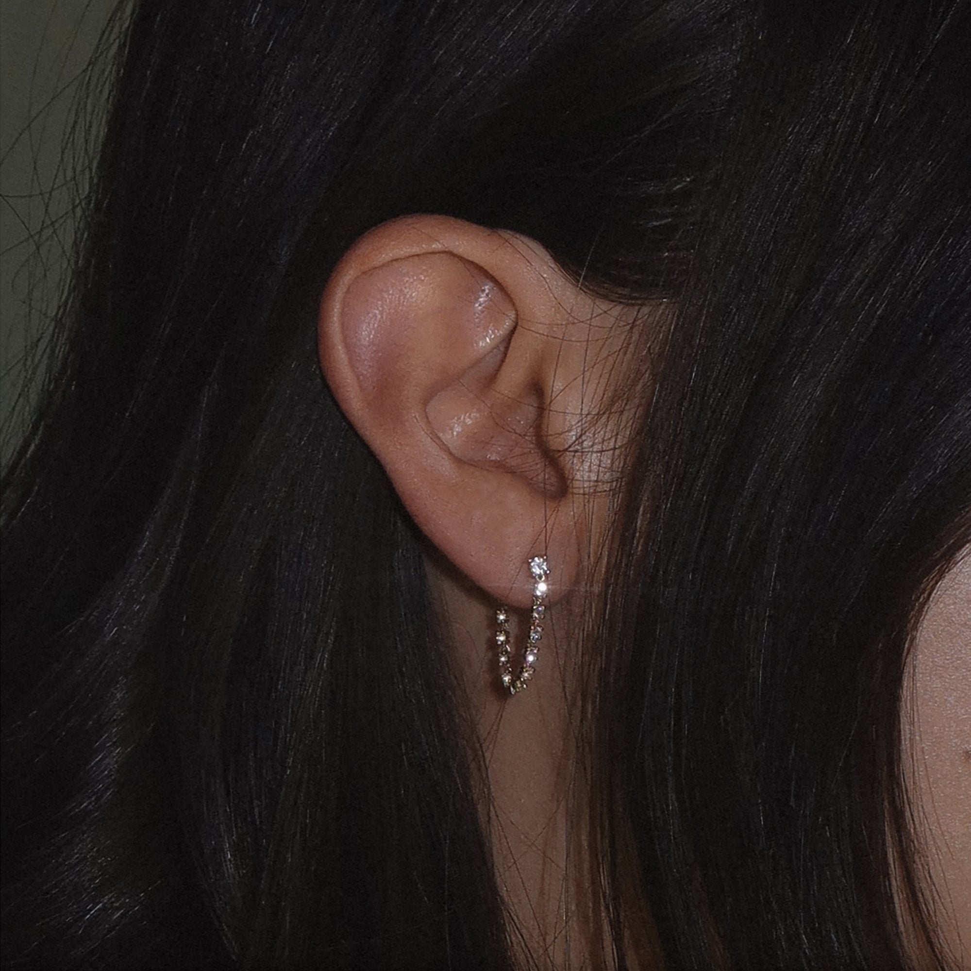 14k Koa White Topaz Chain Hoop - Mod + Jo
