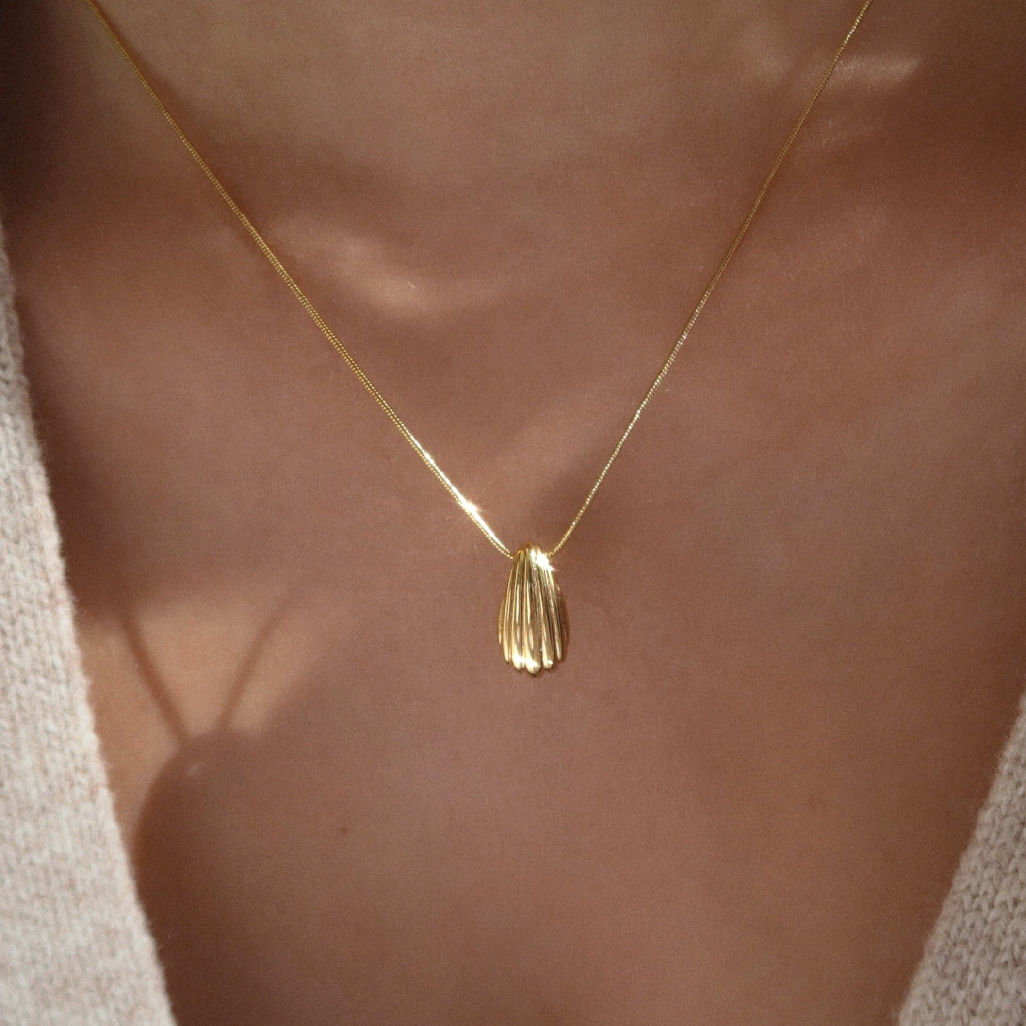 Susie Teardrop Necklace - Mod + Jo